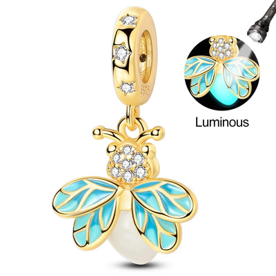 Glühwürmchen – Leuchtender Charm in Gold