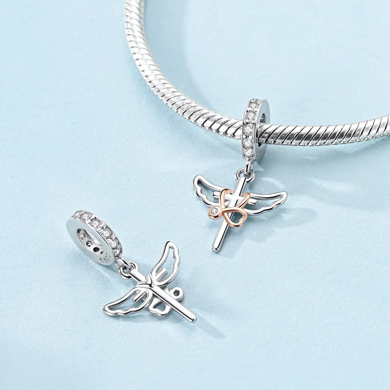 Flügelkreuz mit Herz – Charm