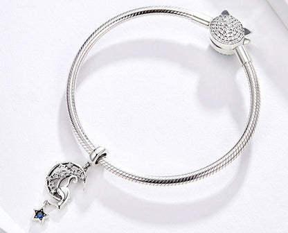 Mond - Charm